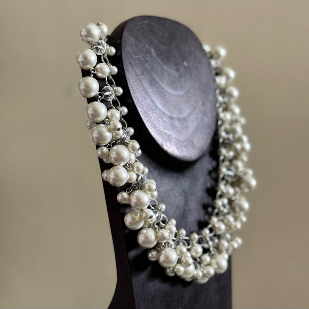 Pearl Cluster Statement Necklace - image 5